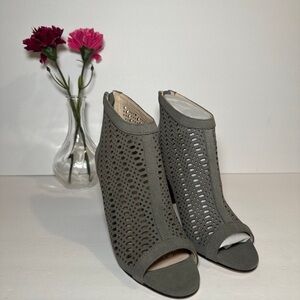 Brooks Brothers Heels